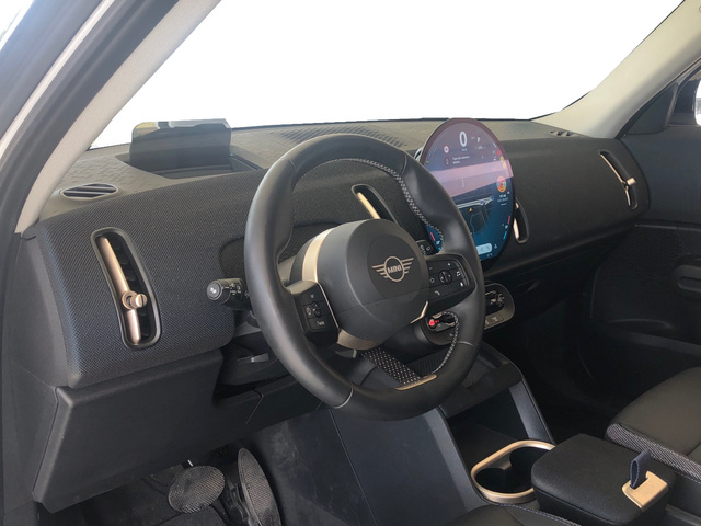 fotoG 12 del MINI MINI Countryman D 120 kW (163 CV) 163cv Híbrido Electro/Diesel del 2024 en Madrid