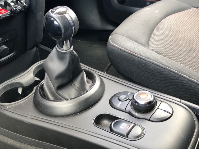 fotoG 16 del MINI MINI Countryman Cooper 100 kW (136 CV) 136cv Gasolina del 2020 en Madrid