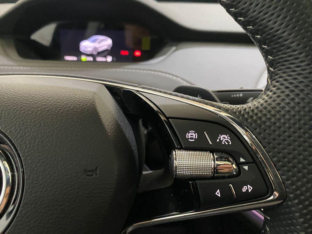 IV RS 220 kW (300 CV) 82kWh