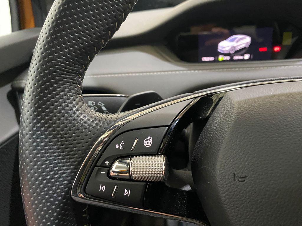 IV RS 220 kW (300 CV) 82kWh
