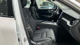 Volvo XC60 T6 Recharge Plus Dark AWD Auto 257 kW (350 CV) - 7 Volvo XC60 T6 Ocasión 257 KW (350CV) - 7