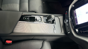 Volvo XC60 T6 Recharge Plus Dark AWD Auto 257 kW (350 CV) - 24 Volvo XC60 T6 Ocasión 257 KW (350CV) - 24