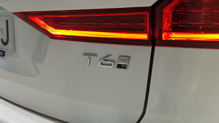 Volvo XC60 T6 Recharge Plus Dark AWD Auto 257 kW (350 CV) - 27 Volvo XC60 T6 Ocasión 257 KW (350CV) - 27