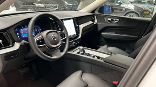 Volvo XC60 T6 Recharge Plus Dark AWD Auto 257 kW (350 CV) - 43 Volvo XC60 T6 Ocasión 257 KW (350CV) - 43