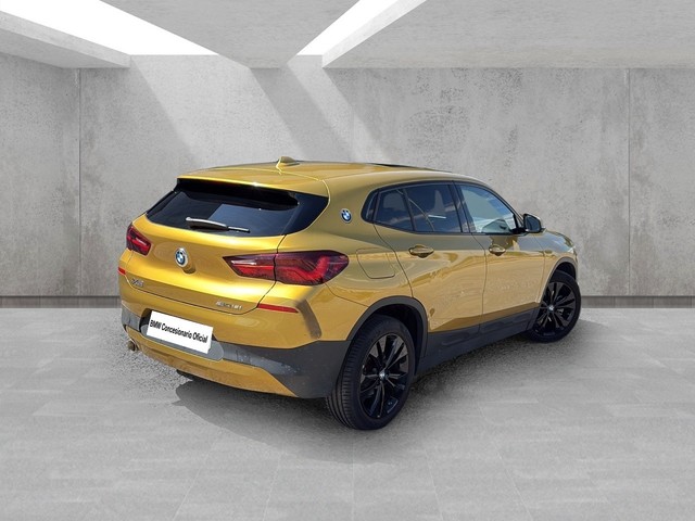 BMW X2 sDrive18i color Oro. Año 2021. 103KW(140CV). Gasolina. En concesionario BMW Avilcar Ávila de Ávila