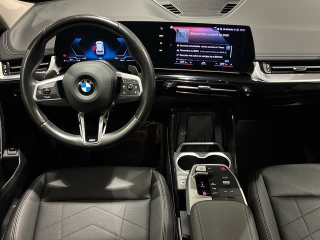 BMW X1 sDrive18i color Blanco. Año 2022. 100KW(136CV). Gasolina. En concesionario BMW Marcos Automoción de Valencia