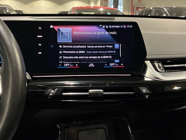 BMW X1 sDrive18i color Blanco. Año 2022. 100KW(136CV). Gasolina. En concesionario BMW Marcos Automoción de Valencia