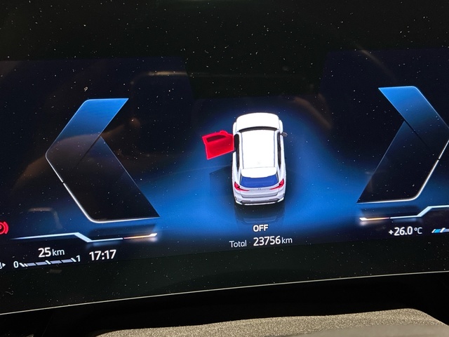 BMW X1 sDrive18i color Blanco. Año 2022. 100KW(136CV). Gasolina. En concesionario BMW Marcos Automoción de Valencia