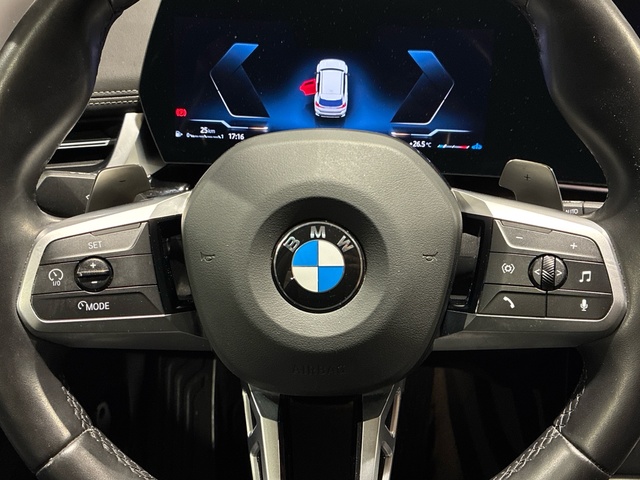 BMW X1 sDrive18i color Blanco. Año 2022. 100KW(136CV). Gasolina. En concesionario BMW Marcos Automoción de Valencia