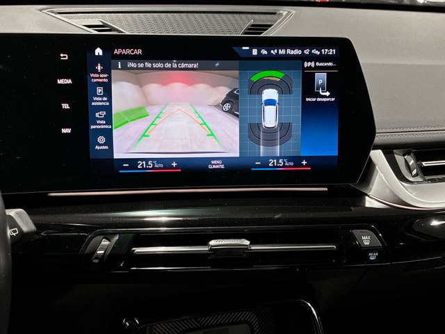 BMW X1 sDrive18i color Blanco. Año 2022. 100KW(136CV). Gasolina. En concesionario BMW Marcos Automoción de Valencia