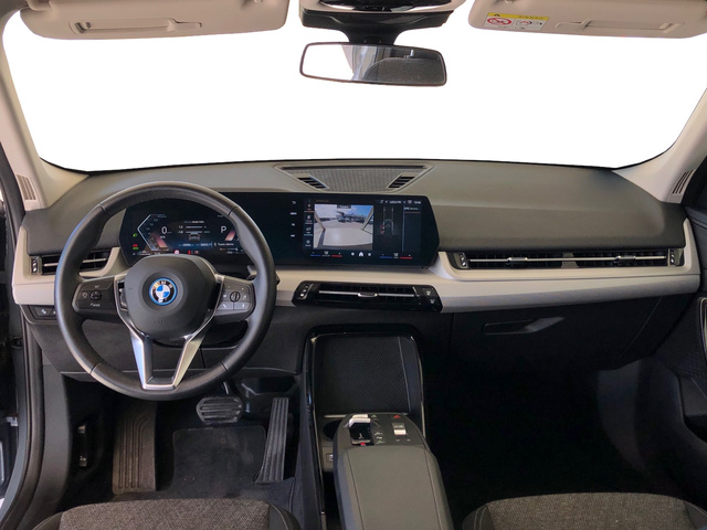 BMW X1 xDrive30e color Gris. Año 2024. 240KW(326CV). Híbrido Electro/Gasolina. En concesionario Vehinter Getafe de Madrid