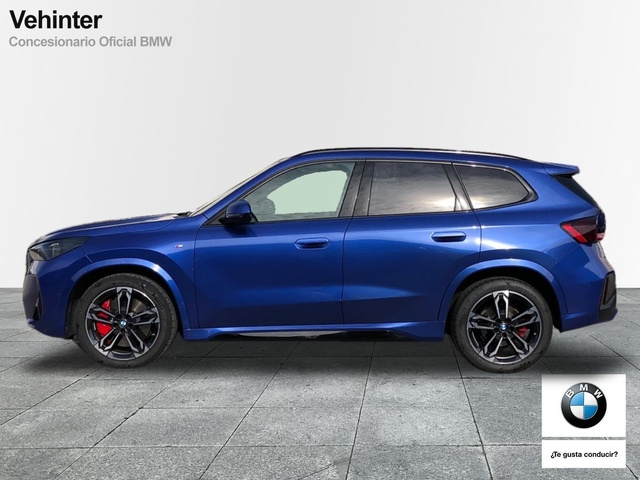BMW X1 sDrive20d color Azul. Año 2024. 120KW(163CV). Diésel. En concesionario Vehinter Getafe de Madrid