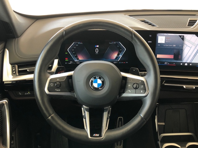BMW X1 sDrive20d color Azul. Año 2024. 120KW(163CV). Diésel. En concesionario Vehinter Getafe de Madrid