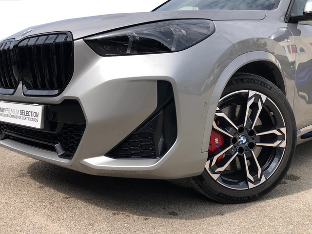 BMW X1 sDrive20d color Gris Plata. Año 2024. 120KW(163CV). Diésel. En concesionario Vehinter Getafe de Madrid