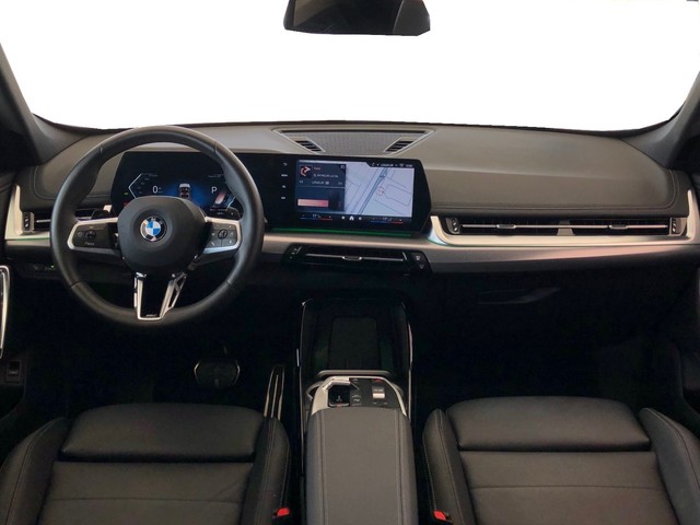 BMW X1 sDrive20d color Gris Plata. Año 2024. 120KW(163CV). Diésel. En concesionario Vehinter Getafe de Madrid