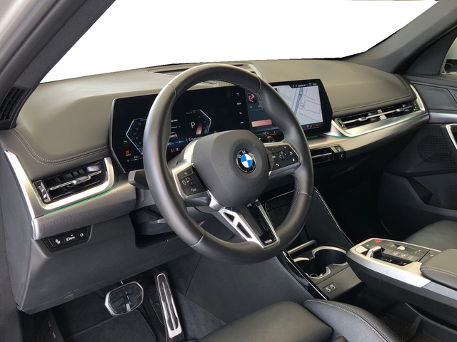 BMW X1 sDrive20d color Gris Plata. Año 2024. 120KW(163CV). Diésel. En concesionario Vehinter Getafe de Madrid