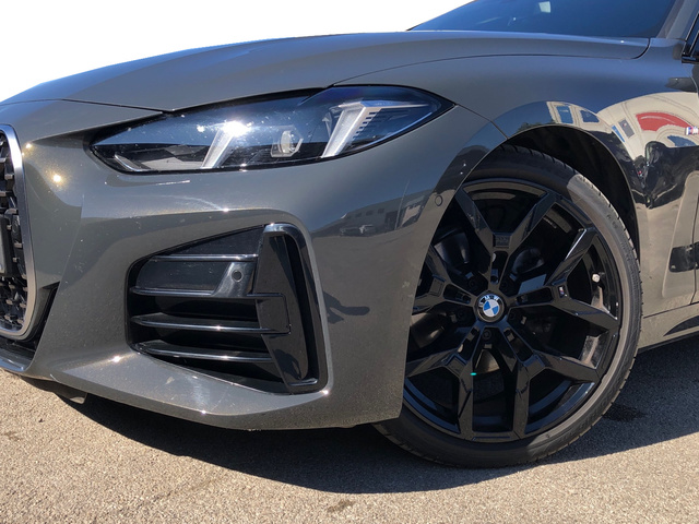 BMW Serie 4 420i Cabrio color Gris. Año 2024. 135KW(184CV). Gasolina. En concesionario Vehinter Getafe de Madrid