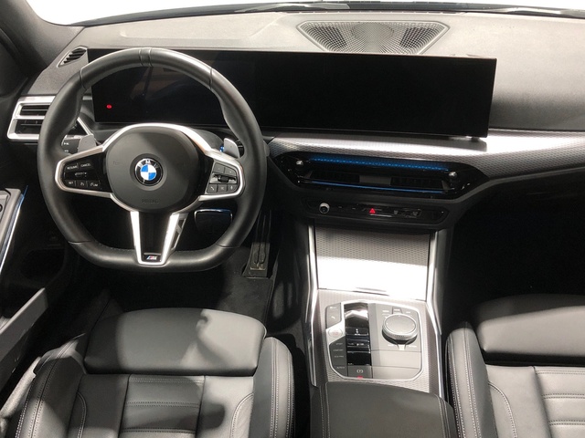 BMW Serie 3 318d Touring color Negro. Año 2025. 110KW(150CV). Diésel. En concesionario Auto Premier, S.A. - MADRID de Madrid