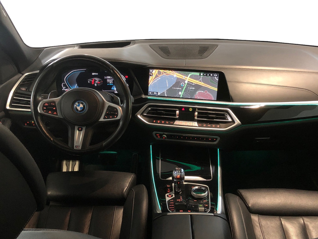 BMW X5 xDrive45e color Negro. Año 2021. 290KW(394CV). Híbrido Electro/Gasolina. En concesionario Auto Premier, S.A. - MADRID de Madrid