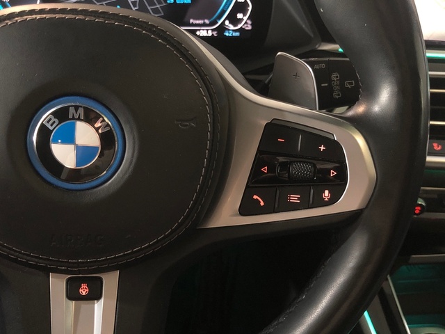 BMW X5 xDrive45e color Negro. Año 2021. 290KW(394CV). Híbrido Electro/Gasolina. En concesionario Auto Premier, S.A. - MADRID de Madrid