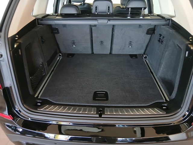 BMW X3 xDrive20d color Negro. Año 2021. 140KW(190CV). Híbrido Electro/Diesel. En concesionario ALBAMOCION CIUDAD REAL de Ciudad Real