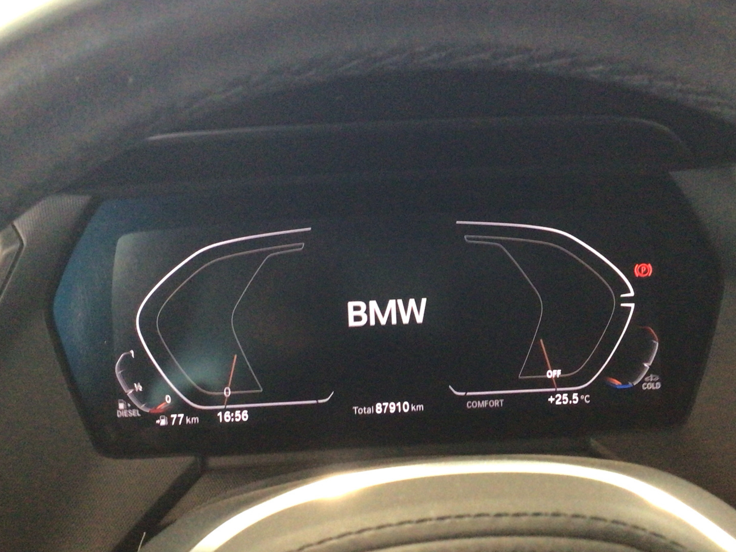 BMW Serie 1 118d color Blanco. Año 2021. 110KW(150CV). Diésel. En concesionario BYmyCAR Madrid - Alcalá de Madrid