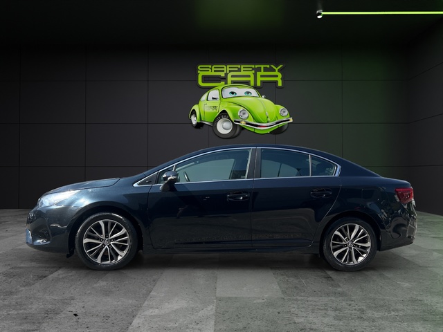 Toyota Avensis 150D Business Advance 105 kW (143 CV)