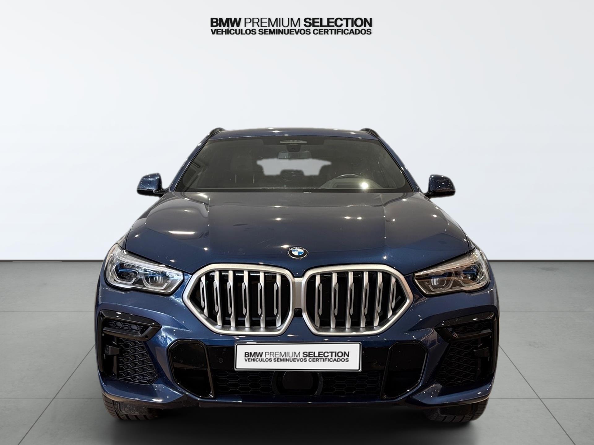 BMW X6 xDrive40i color Azul. Año 2023. 250KW(340CV). Gasolina. En concesionario Automotor Costa, S.L.U. de Almería
