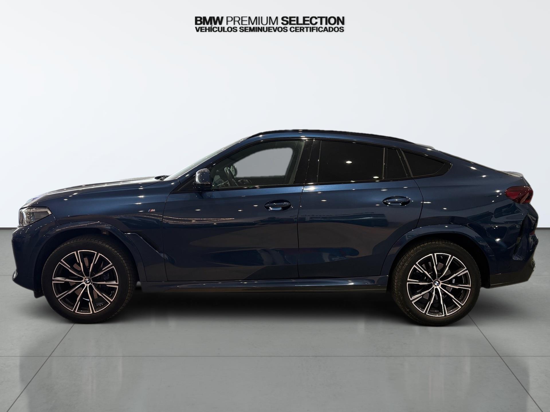 BMW X6 xDrive40i color Azul. Año 2023. 250KW(340CV). Gasolina. En concesionario Automotor Costa, S.L.U. de Almería