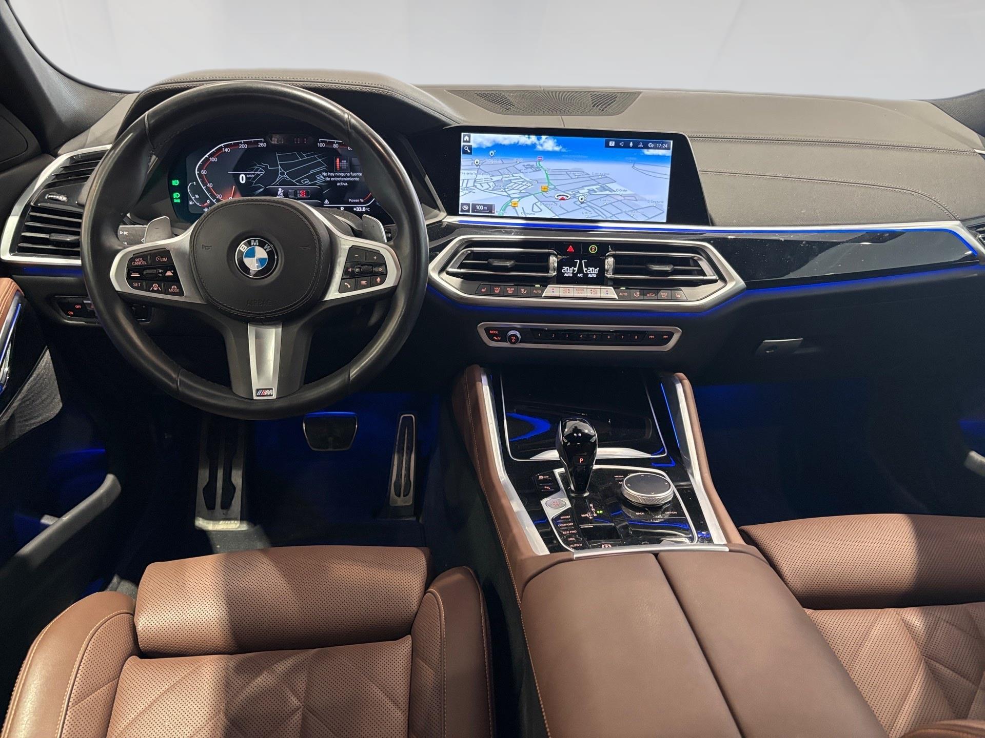 BMW X6 xDrive40i color Azul. Año 2023. 250KW(340CV). Gasolina. En concesionario Automotor Costa, S.L.U. de Almería
