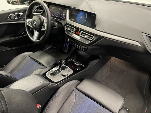 BMW Serie 2 218i Gran Coupe color Blanco. Año 2021. 103KW(140CV). Gasolina. En concesionario Maberauto de Castellón