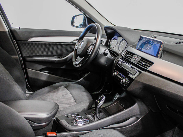 BMW X1 sDrive18d color Blanco. Año 2022. 110KW(150CV). Diésel. En concesionario Barcelona Premium -- GRAN VIA de Barcelona