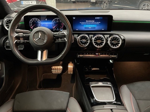 Mercedes-Benz Clase A Sedán 200 d en Barcelona