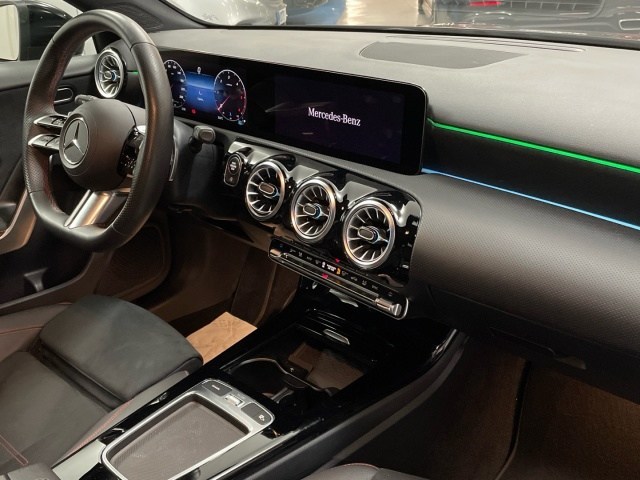 Mercedes-Benz Clase A Sedán 200 d en Barcelona