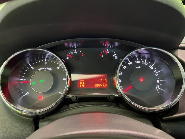 Peugeot 3008 1.6 HDI FAP Premium 82 kW (112 CV)
