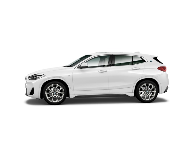BMW X2 sDrive18i color Blanco. Año 2021. 103KW(140CV). Gasolina. En concesionario Grünblau Motor (Bmw y Mini) de Cantabria