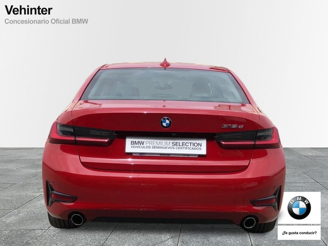 BMW Serie 3 318d color Rojo. Año 2021. 110KW(150CV). Diésel. En concesionario Vehinter Getafe de Madrid