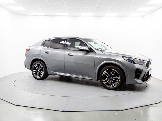 BMW X2 sDrive18d color Gris. Año 2024. 110KW(150CV). Diésel. En concesionario Móvil Begar Alicante de Alicante
