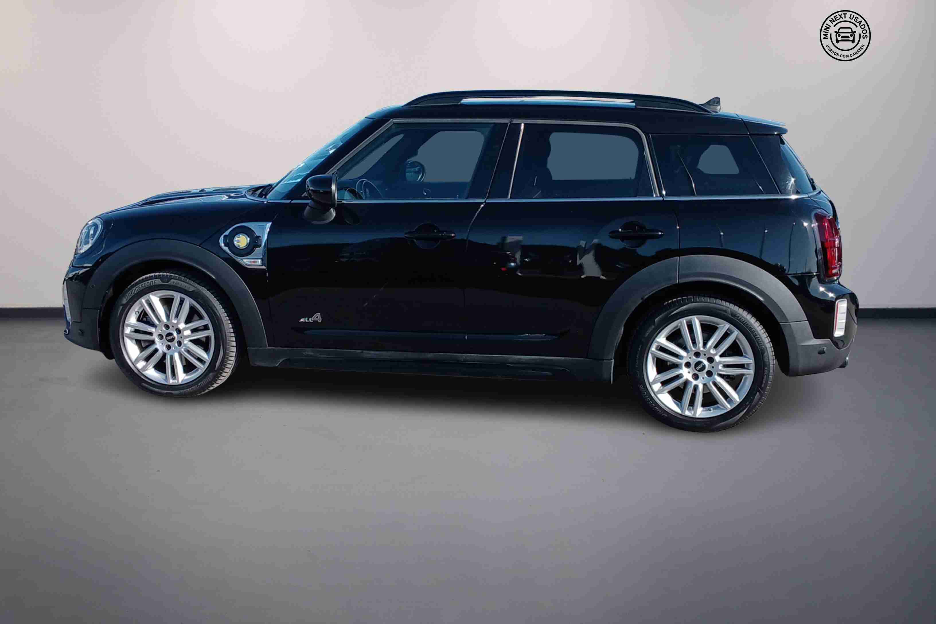 fotoG 4 del MINI MINI Countryman Cooper S E ALL4 162 kW (220 CV) 220cv Elétrico / Gasolina Híbrido de 2021 em Oeiras