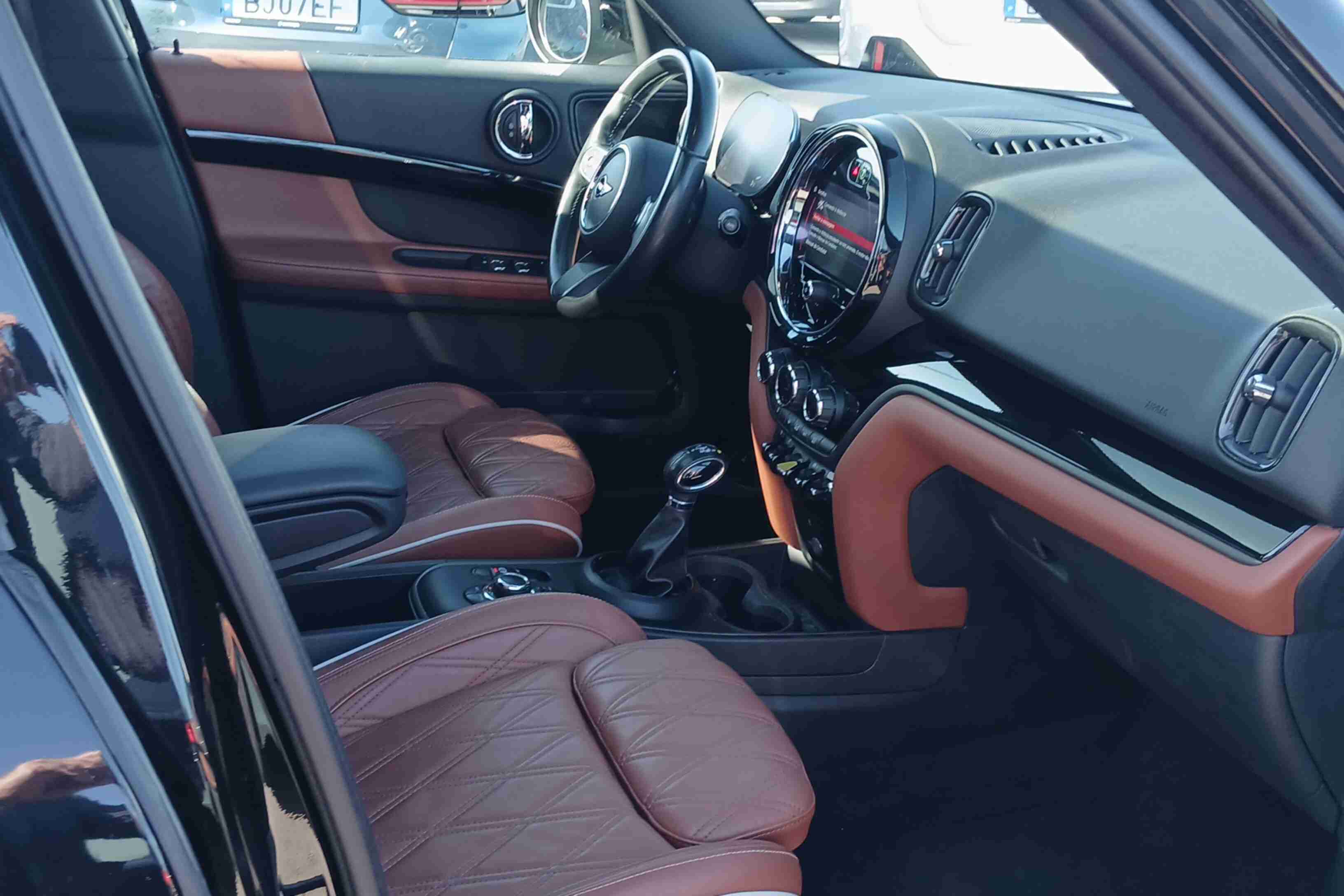 fotoG 7 del MINI MINI Countryman Cooper S E ALL4 162 kW (220 CV) 220cv Elétrico / Gasolina Híbrido de 2021 em Oeiras