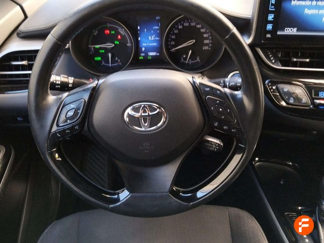 Foto 16 Toyota C-HR 1.8 125H Active 90 kW (122 CV)