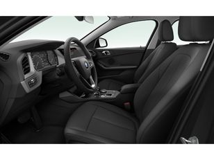 Fotos de BMW Serie 1 118d color Negro. Año 2021. 110KW(150CV). Diésel. En concesionario Maberauto de Castellón