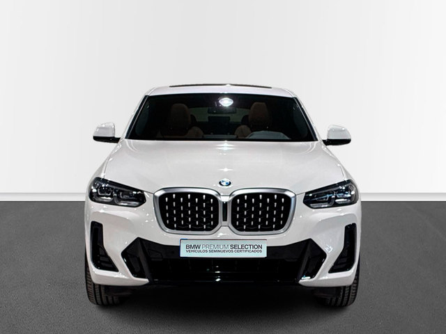 BMW X4 xDrive20d color Blanco. Año 2024. 140KW(190CV). Diésel. En concesionario BMW Marcos Automoción de Valencia