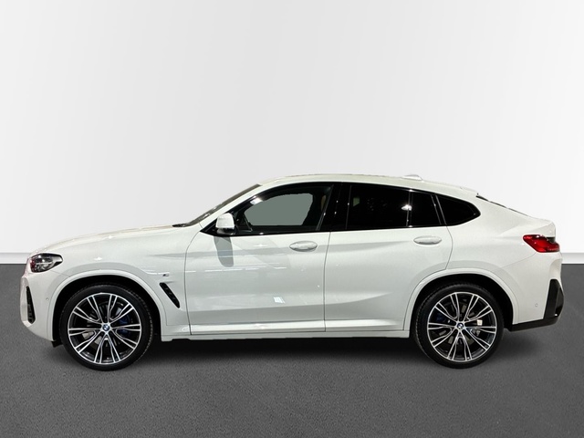 BMW X4 xDrive20d color Blanco. Año 2024. 140KW(190CV). Diésel. En concesionario BMW Marcos Automoción de Valencia