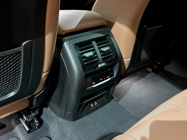 BMW X4 xDrive20d color Blanco. Año 2024. 140KW(190CV). Diésel. En concesionario BMW Marcos Automoción de Valencia