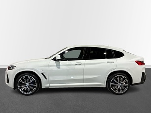 Fotos de BMW X4 xDrive20d color Blanco. Año 2024. 140KW(190CV). Diésel. En concesionario BMW Marcos Automoción de Valencia