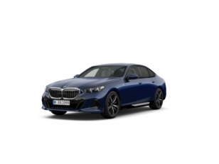 Fotos de BMW Serie 5 520d color Azul. Año 2025. 145KW(197CV). Diésel. En concesionario San Pablo Motor | Su Eminencia de Sevilla