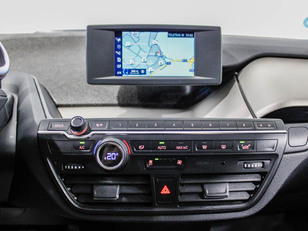 BMW i3 120Ah color Blanco. Año 2020. 125KW(170CV). Eléctrico. En concesionario Barcelona Premium -- GRAN VIA de Barcelona