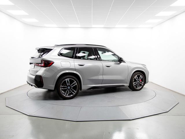 BMW X1 xDrive20d color Gris Plata. Año 2024. 120KW(163CV). Diésel. En concesionario Móvil Begar Alicante de Alicante