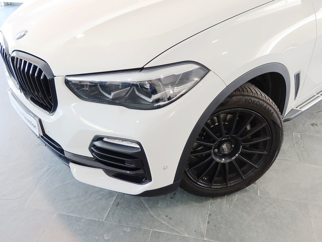 BMW X5 xDrive30d color Blanco. Año 2019. 195KW(265CV). Diésel. En concesionario Autogal de Ourense